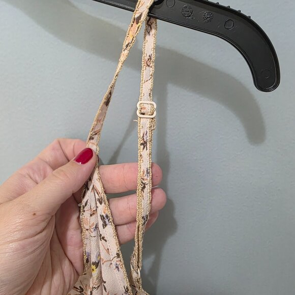 Little Moon Cream Floral Tank Top Women’s L Sleeveless Cami Blouse - Picture 4 of 11